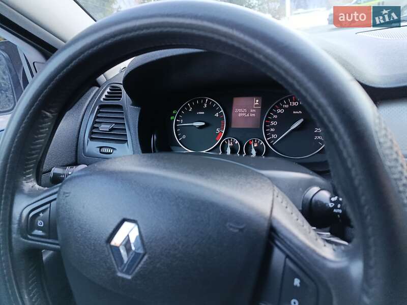 Лифтбек Renault Laguna 2008 в Сколе