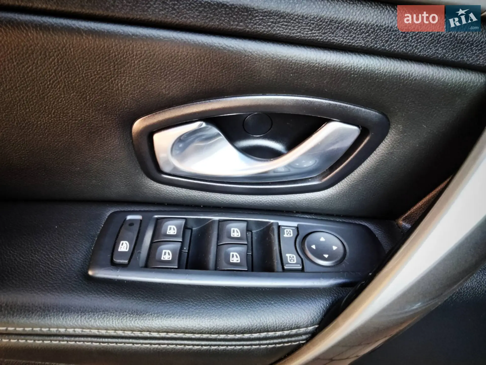 2012 Renault Laguna - мініатюра 26