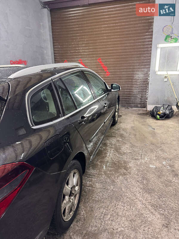 Универсал Renault Laguna 2010 в Киеве фото 16 Универсал Renault Laguna 2010 в Киеве