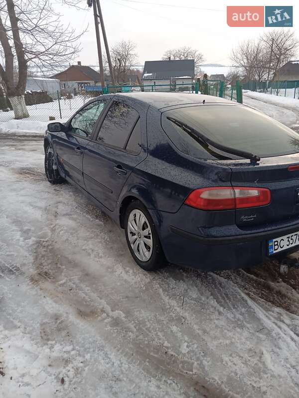Лифтбек Renault Laguna 2003 в Мостиске