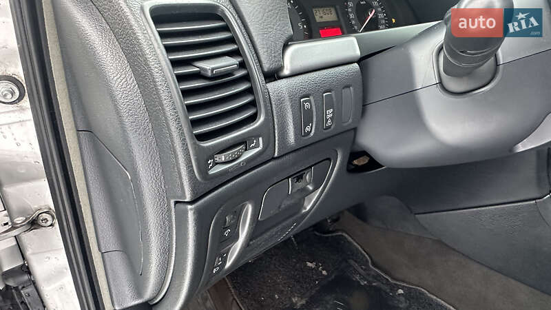 Ліфтбек Renault Laguna 2005 в Києві фото 36 Ліфтбек Renault Laguna 2005 в Києві