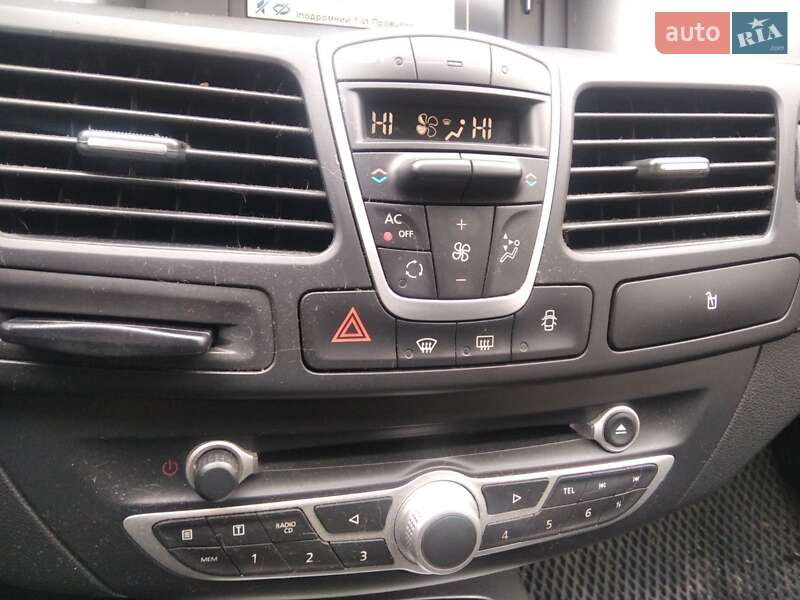 Лифтбек Renault Laguna 2011 в Житомире