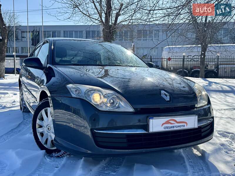 Лифтбек Renault Laguna 2010 в Киеве