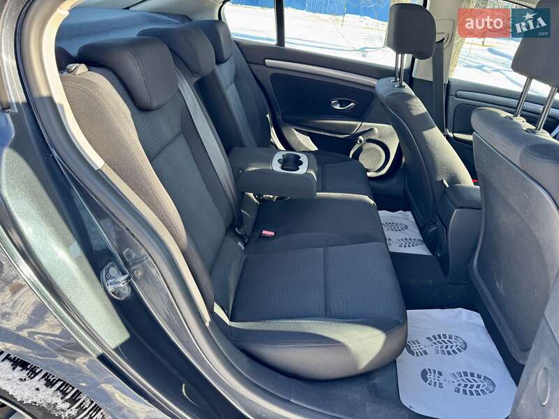 Лифтбек Renault Laguna 2010 в Киеве