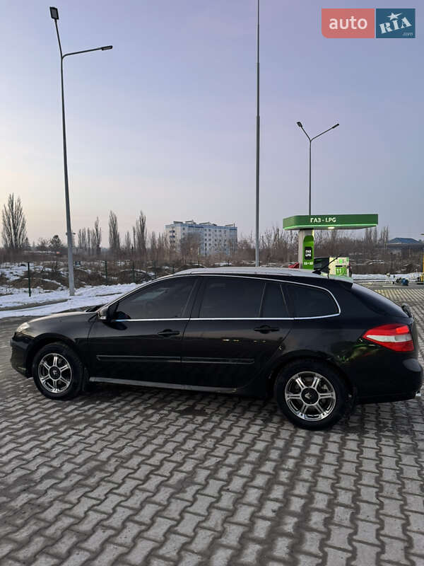 Универсал Renault Laguna 2011 в Каменец-Подольском