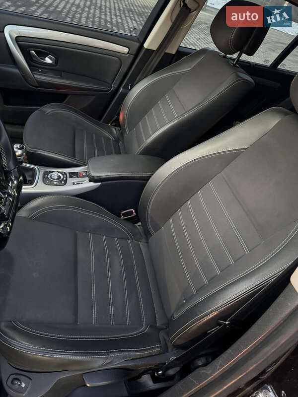 Универсал Renault Laguna 2011 в Каменец-Подольском