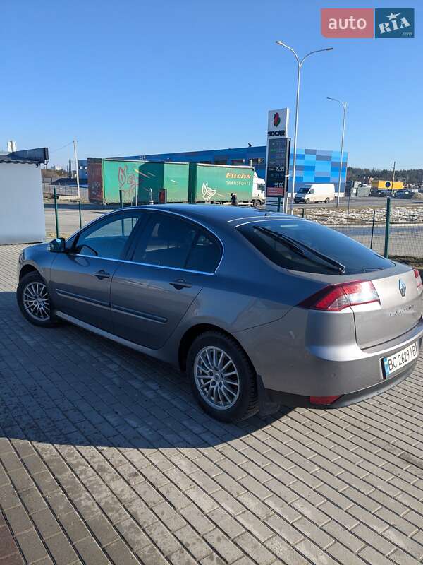 Ліфтбек Renault Laguna 2011 в Львові