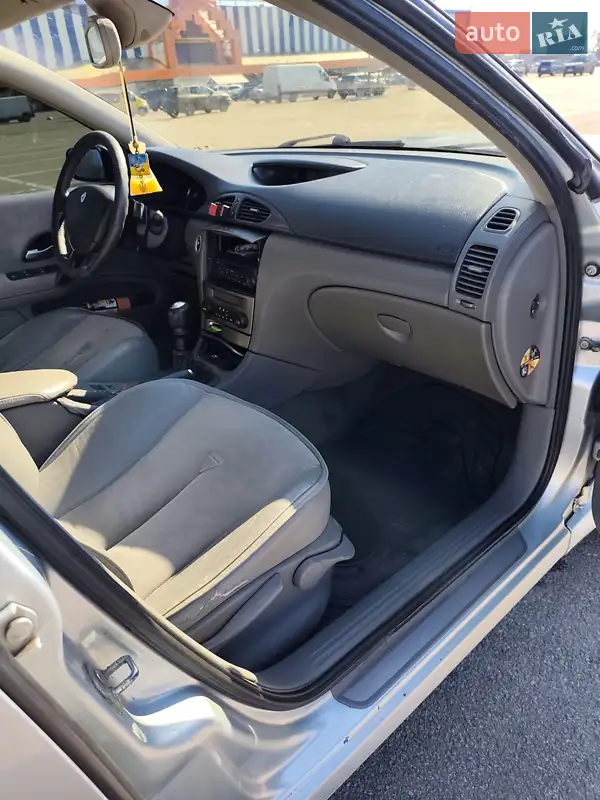 Renault Laguna 2003 VIN VF1KG0G0628699486 фото оголошення 12 з 57