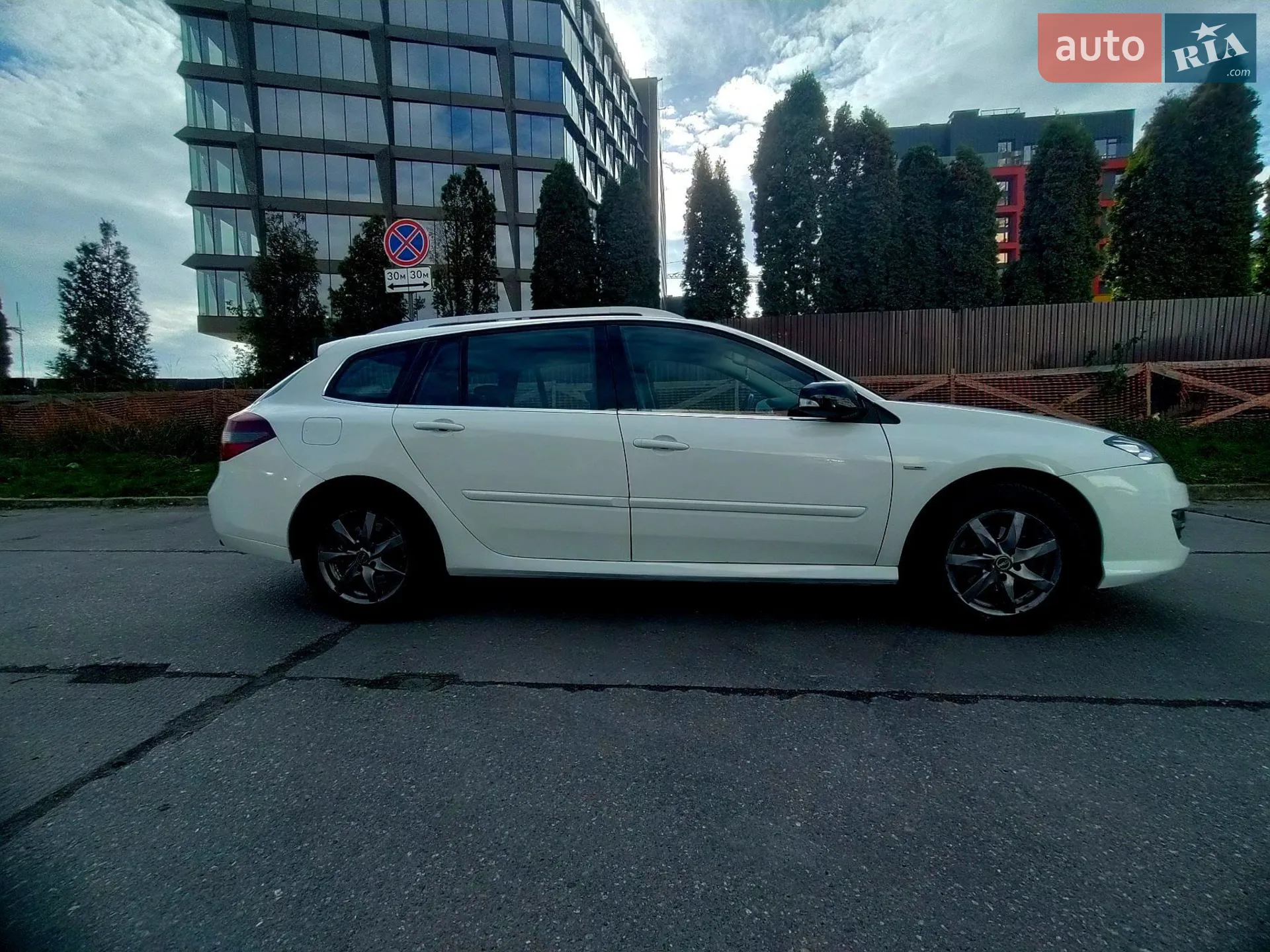 2013 Renault Laguna - мініатюра 19
