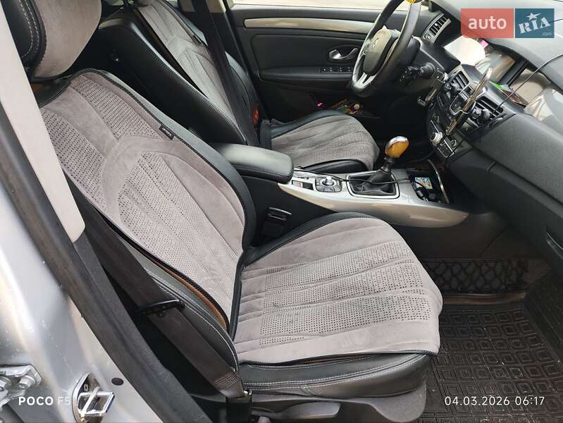 Лифтбек Renault Laguna 2011 в Харькове