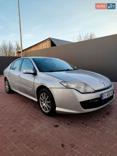 Ліфтбек Renault Laguna 2011 в Сарнах