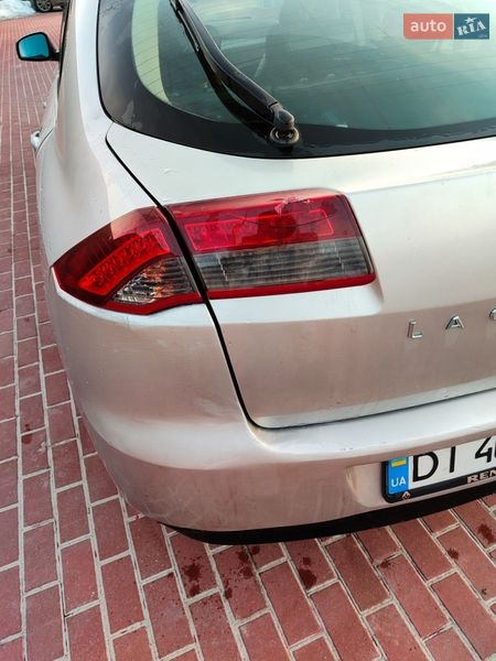 Ліфтбек Renault Laguna 2011 в Сарнах