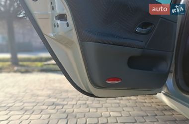 Універсал Renault Laguna 2002 в Ужгороді