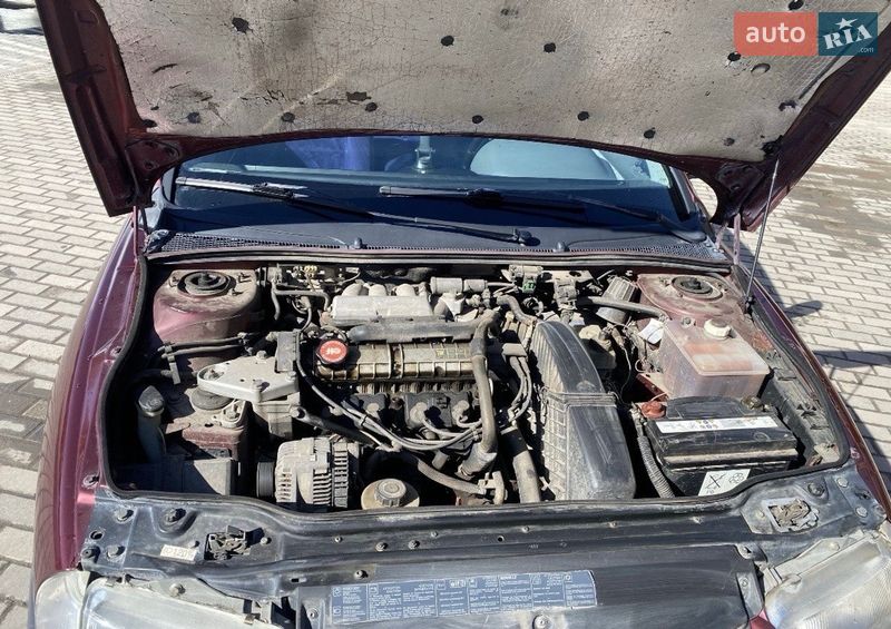 Лифтбек Renault Laguna 1996 в Хмельницком