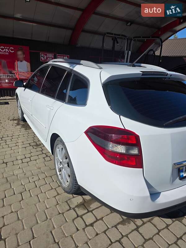 Універсал Renault Laguna 2011 в Надвірній