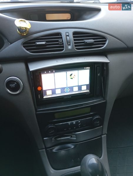 Лифтбек Renault Laguna 2001 в Львове