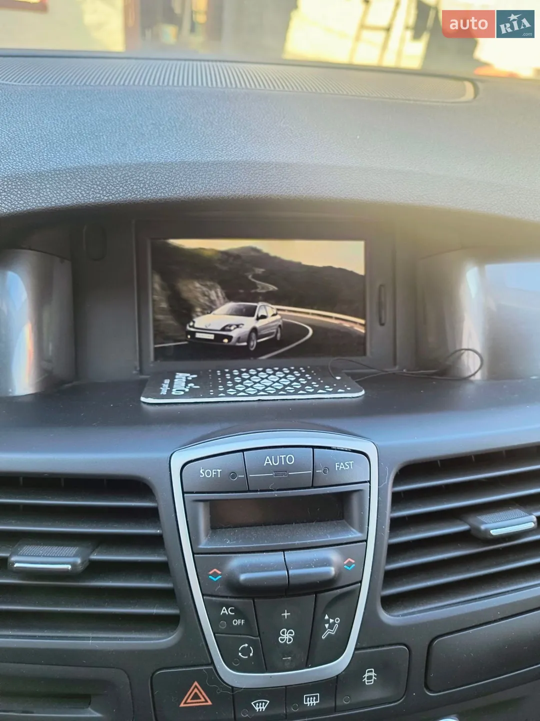 2010 Renault Laguna - мініатюра 9