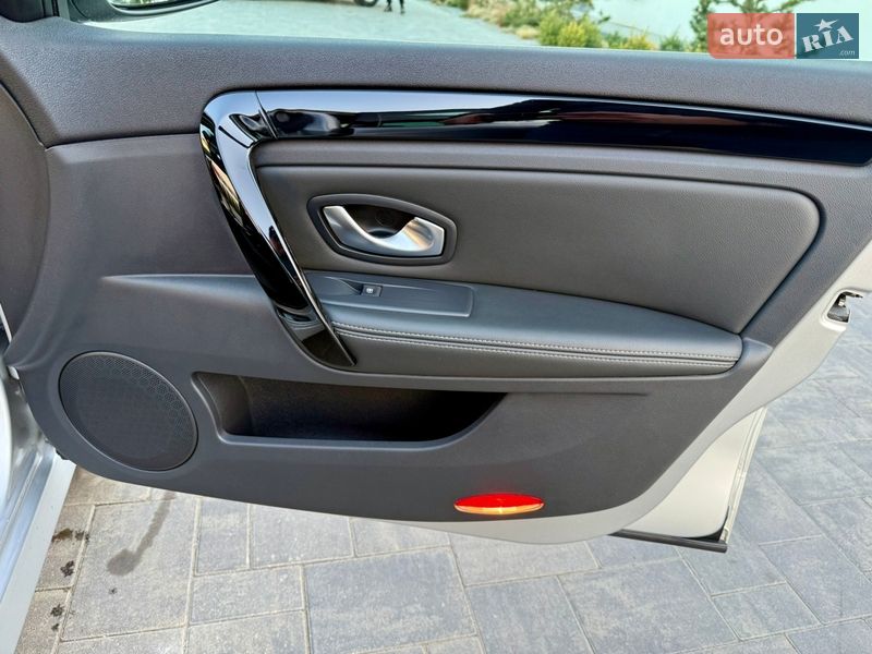 Универсал Renault Laguna 2011 в Луцке