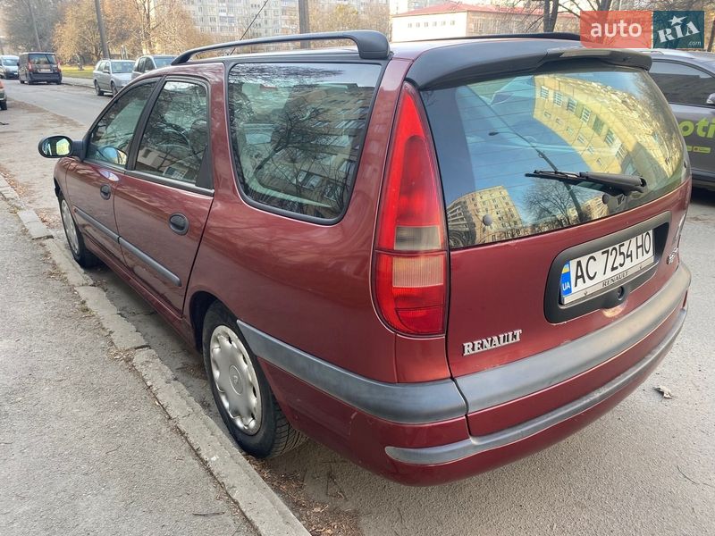 Универсал Renault Laguna 1999 в Луцке