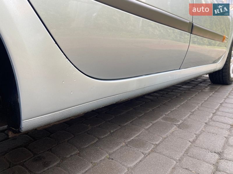 Универсал Renault Laguna 2003 в Ивано-Франковске