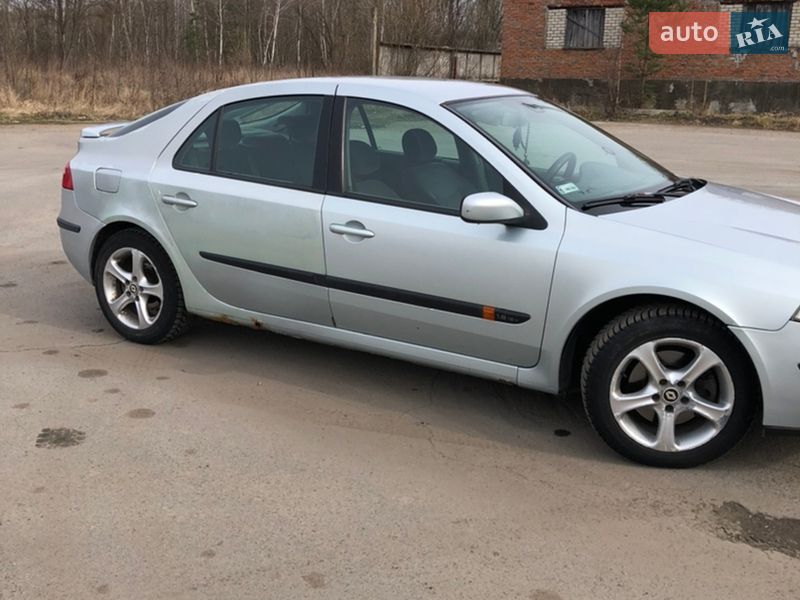 Лифтбек Renault Laguna 2001 в Виннице