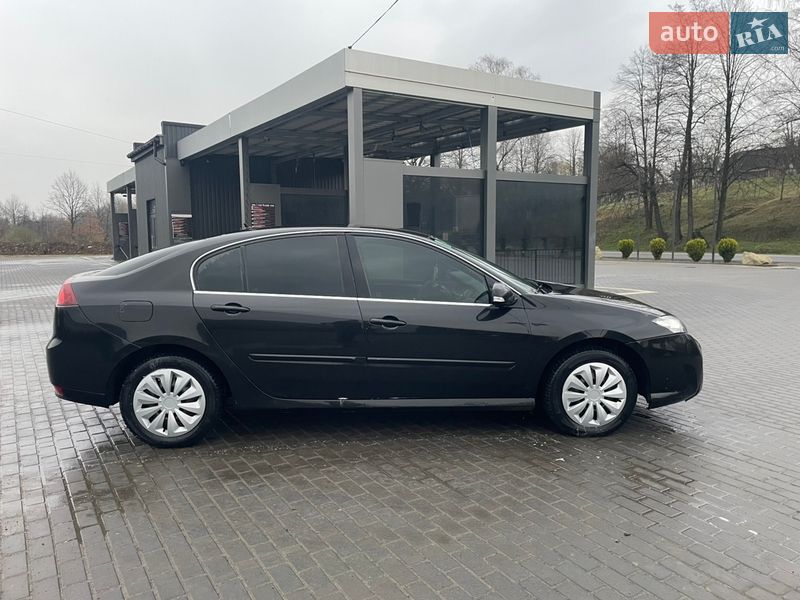 Лифтбек Renault Laguna 2010 в Выгоде фото 5 Лифтбек Renault Laguna 2010 в Выгоде