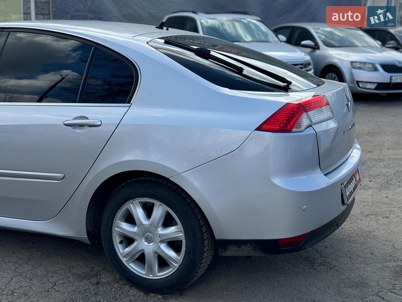 Лифтбек Renault Laguna 2010 в Виннице