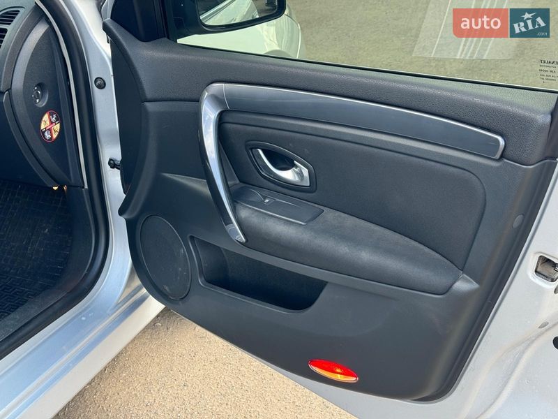 Лифтбек Renault Laguna 2010 в Виннице