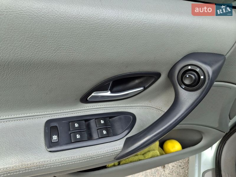 Лифтбек Renault Laguna 2001 в Рудниках фото 7 Лифтбек Renault Laguna 2001 в Рудниках