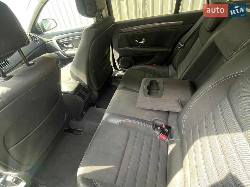 Универсал Renault Laguna 2010 в Шептицькому фото 32 Универсал Renault Laguna 2010 в Шептицькому