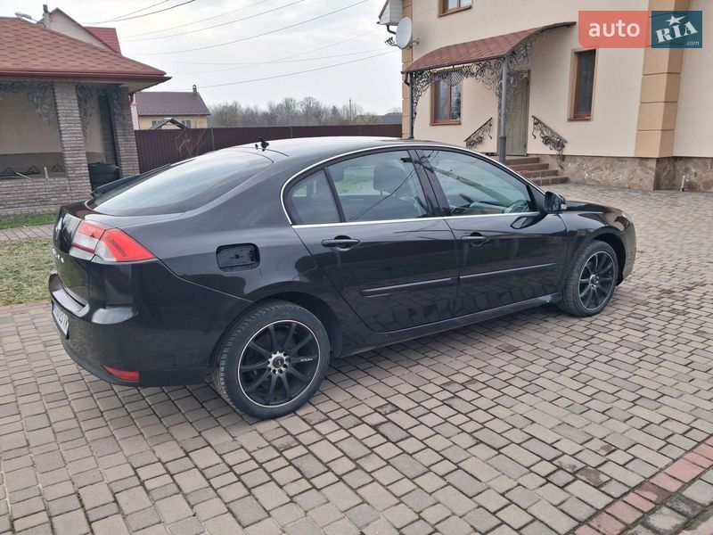 Лифтбек Renault Laguna 2009 в Калуше