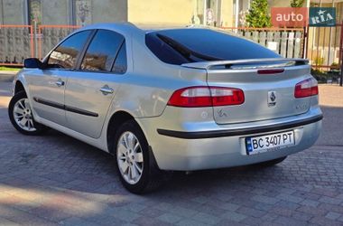 Ліфтбек Renault Laguna 2001 в Стрию