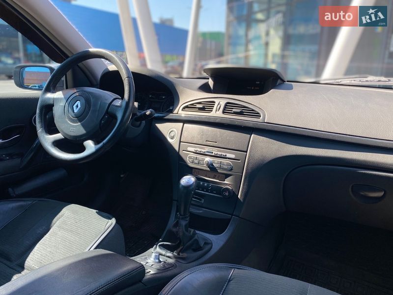 Ліфтбек Renault Laguna 2005 в Києві