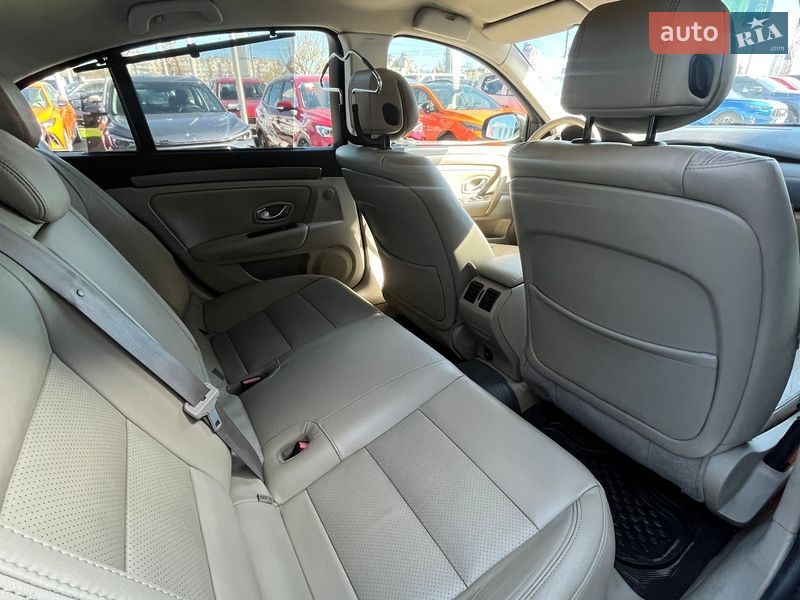 Лифтбек Renault Laguna 2008 в Киеве