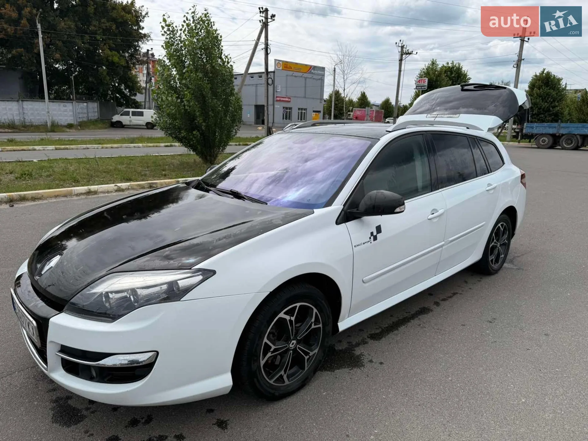 2011 Renault Laguna - фото 1