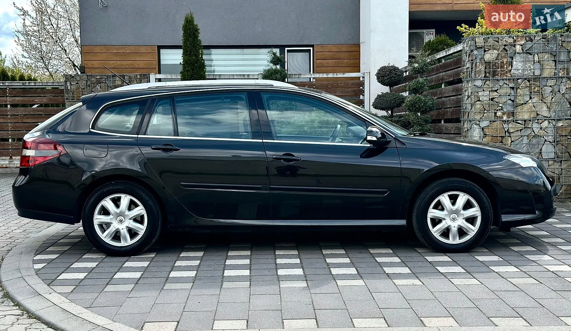 2011 Renault Laguna - мініатюра 61