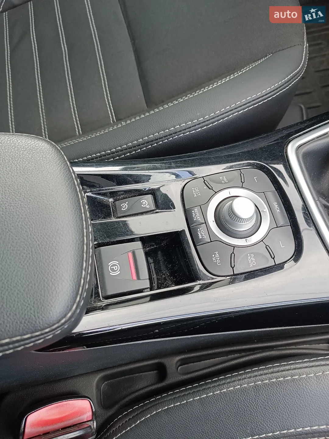 2012 Renault Laguna - мініатюра 35