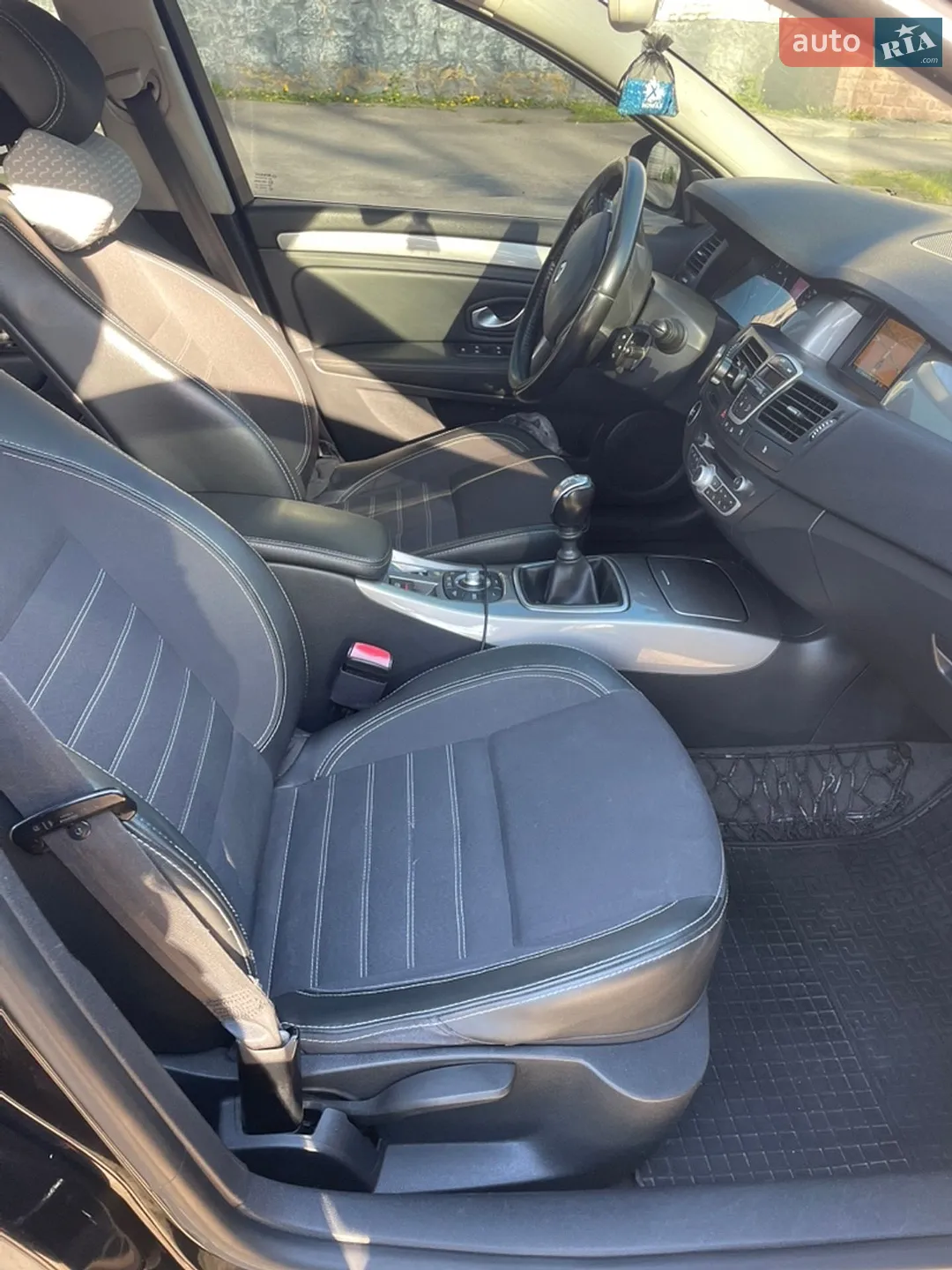 2010 Renault Laguna - мініатюра 10