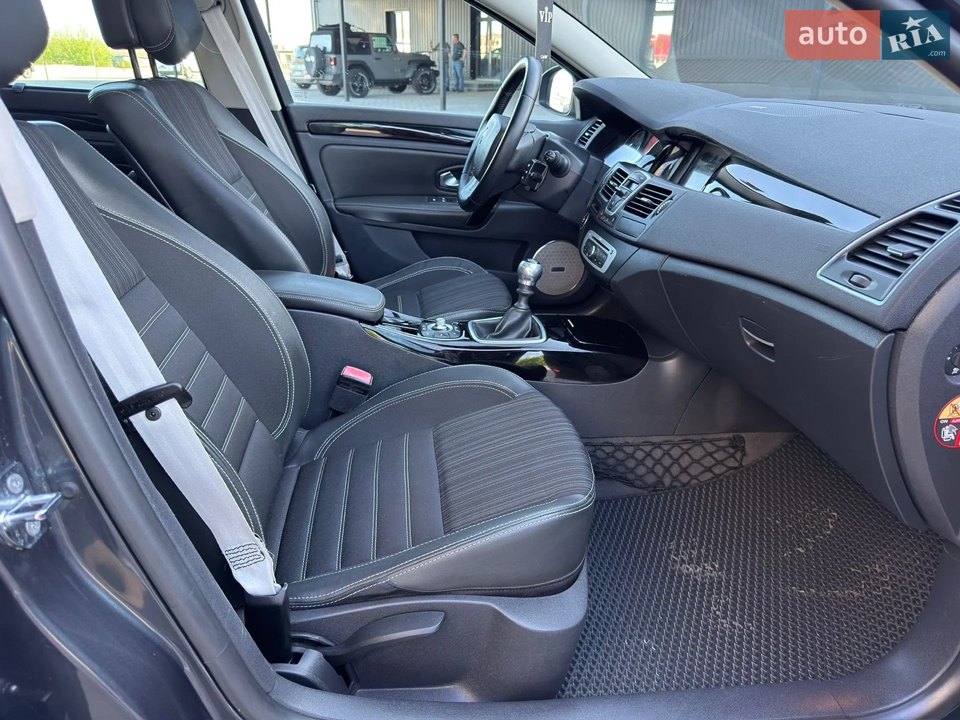 2014 Renault Laguna - мініатюра 39
