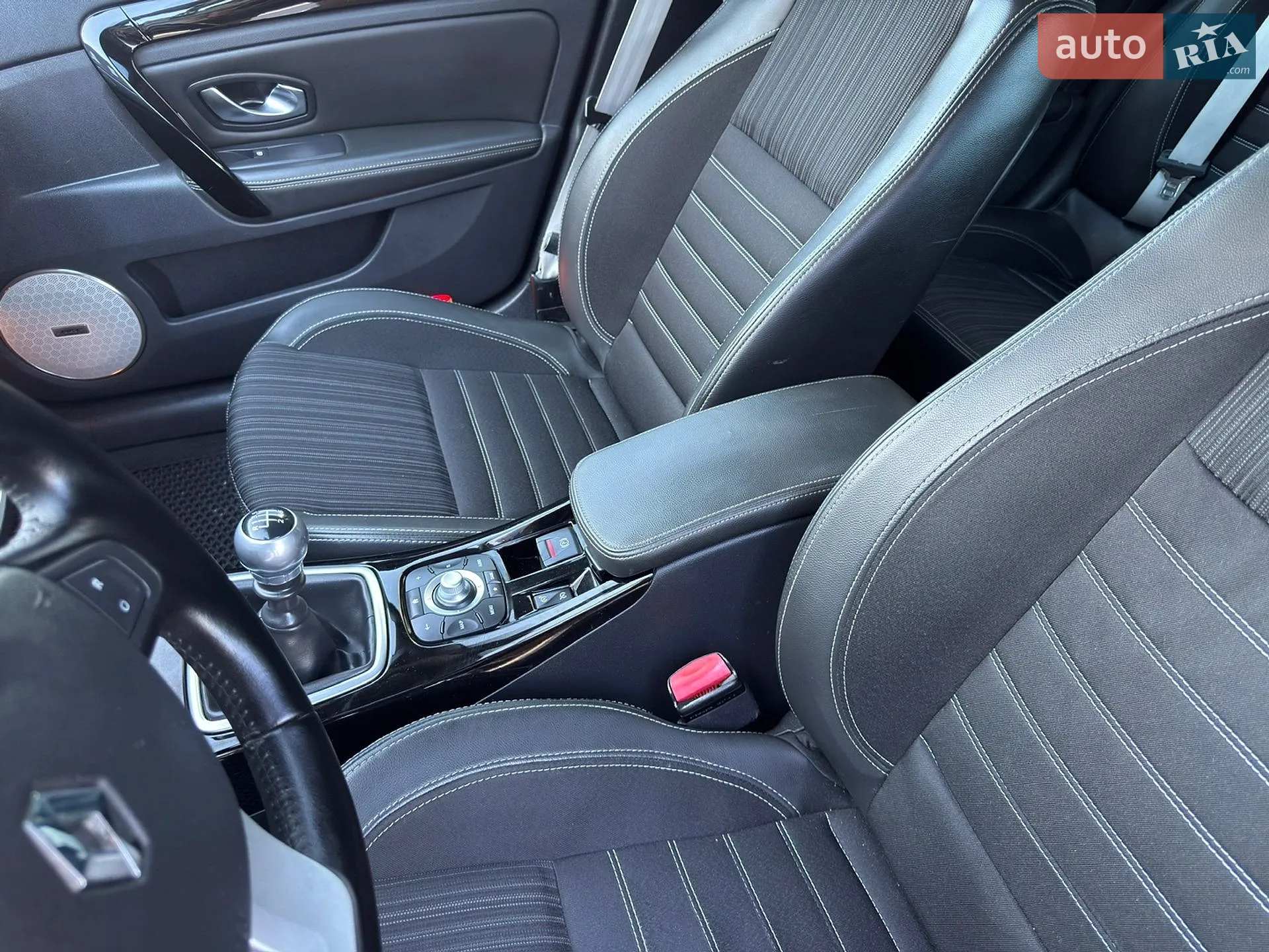 2014 Renault Laguna - мініатюра 55