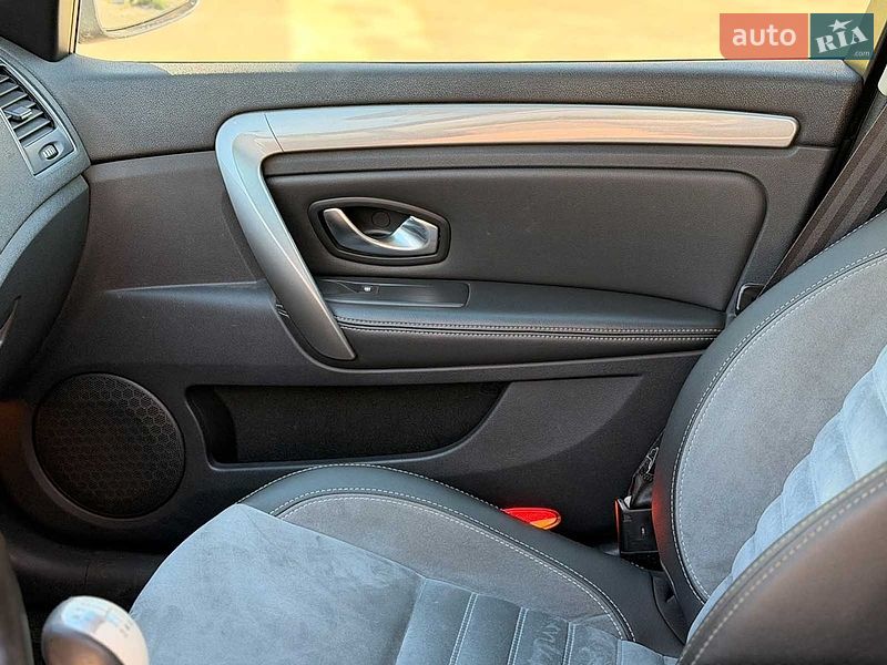 Универсал Renault Laguna 2011 в Киеве