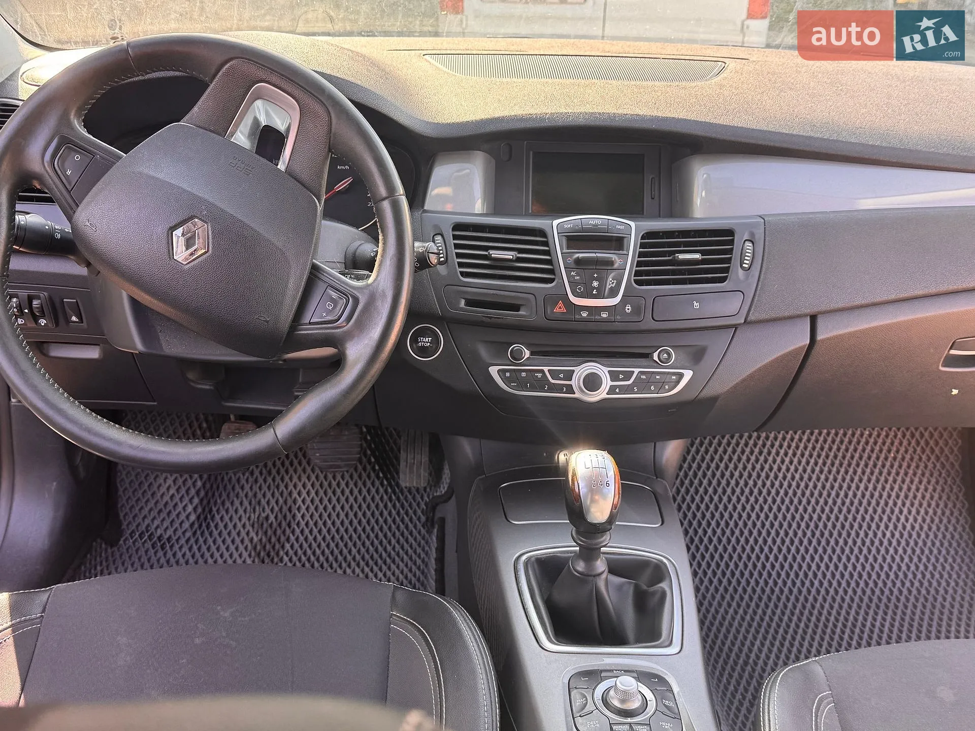 2012 Renault Laguna - мініатюра 19