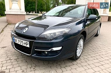 Универсал Renault Laguna 2010 в Остроге
