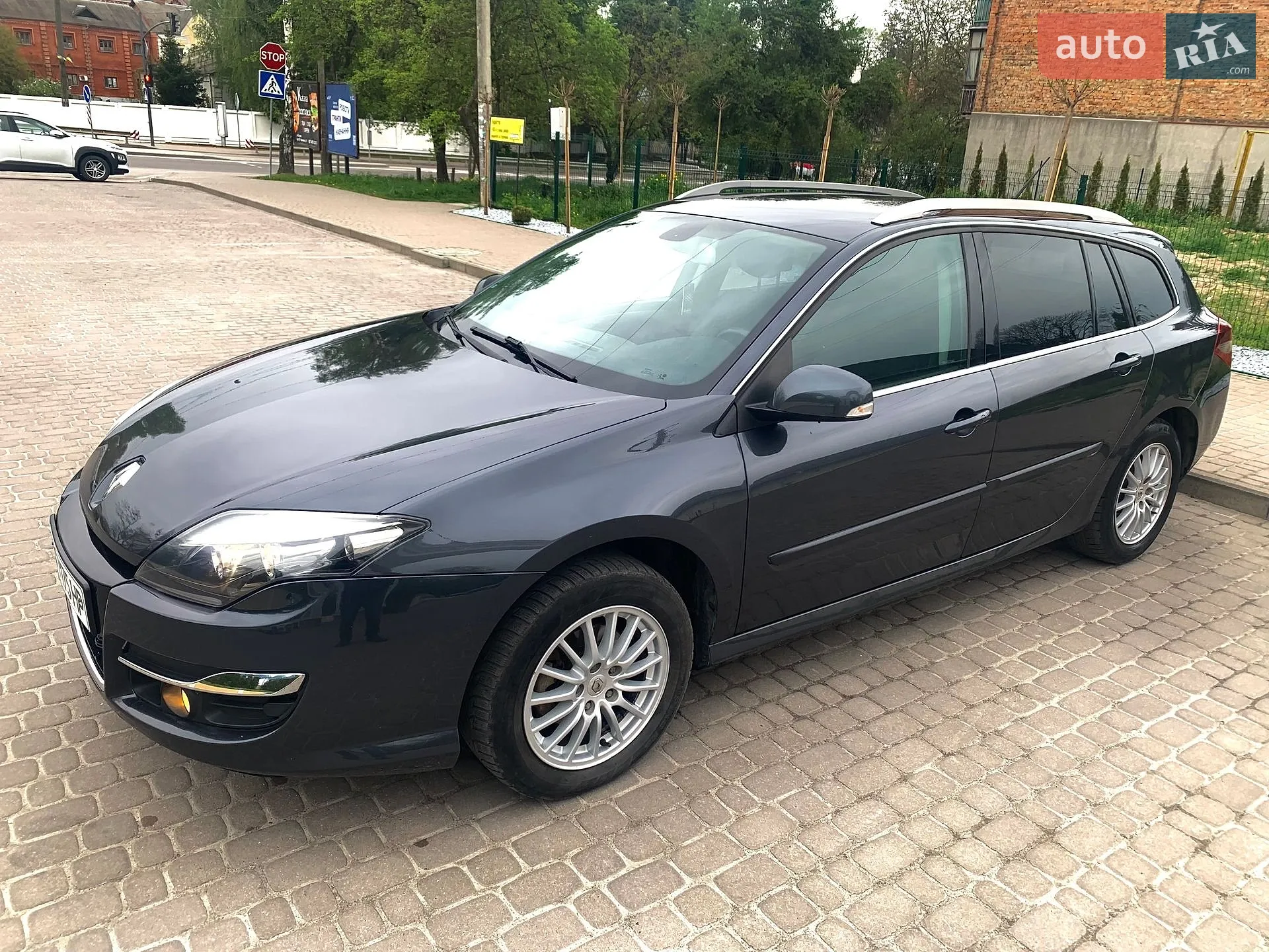 2010 Renault Laguna - мініатюра 36