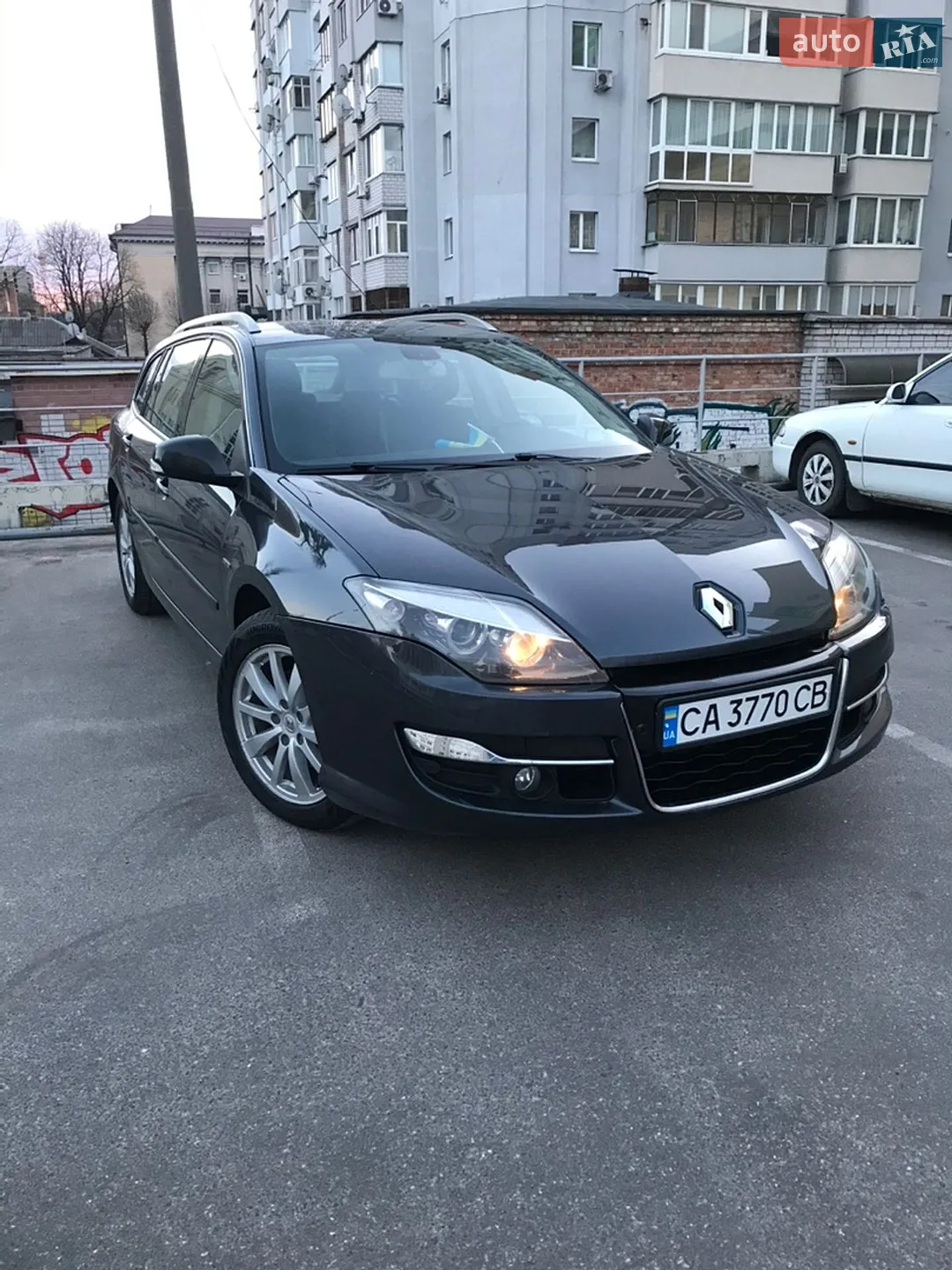 2012 Renault Laguna - фото 1