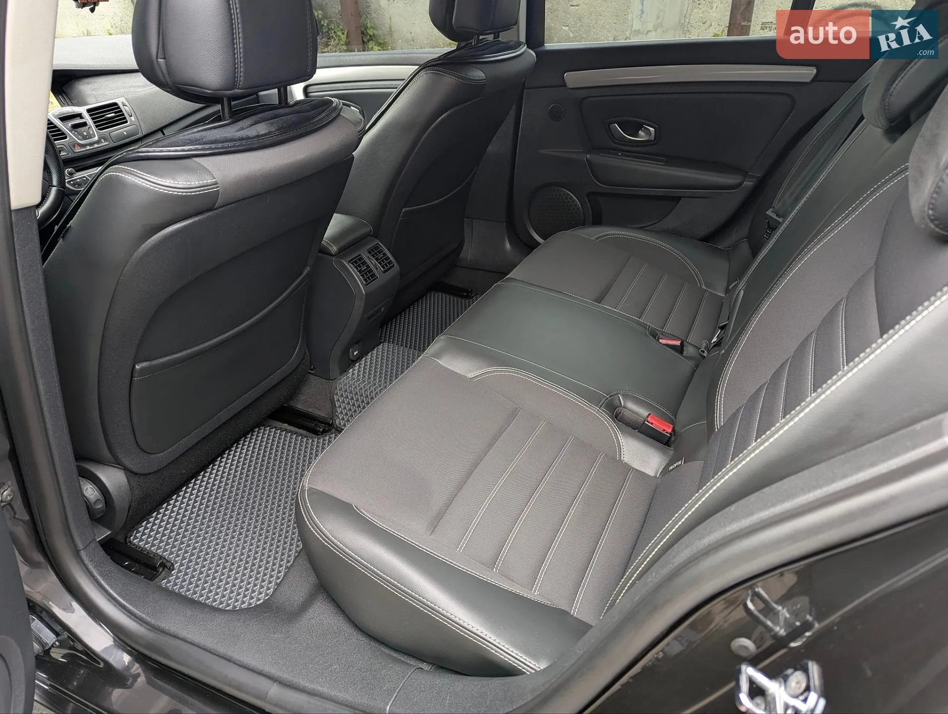 2011 Renault Laguna - мініатюра 11