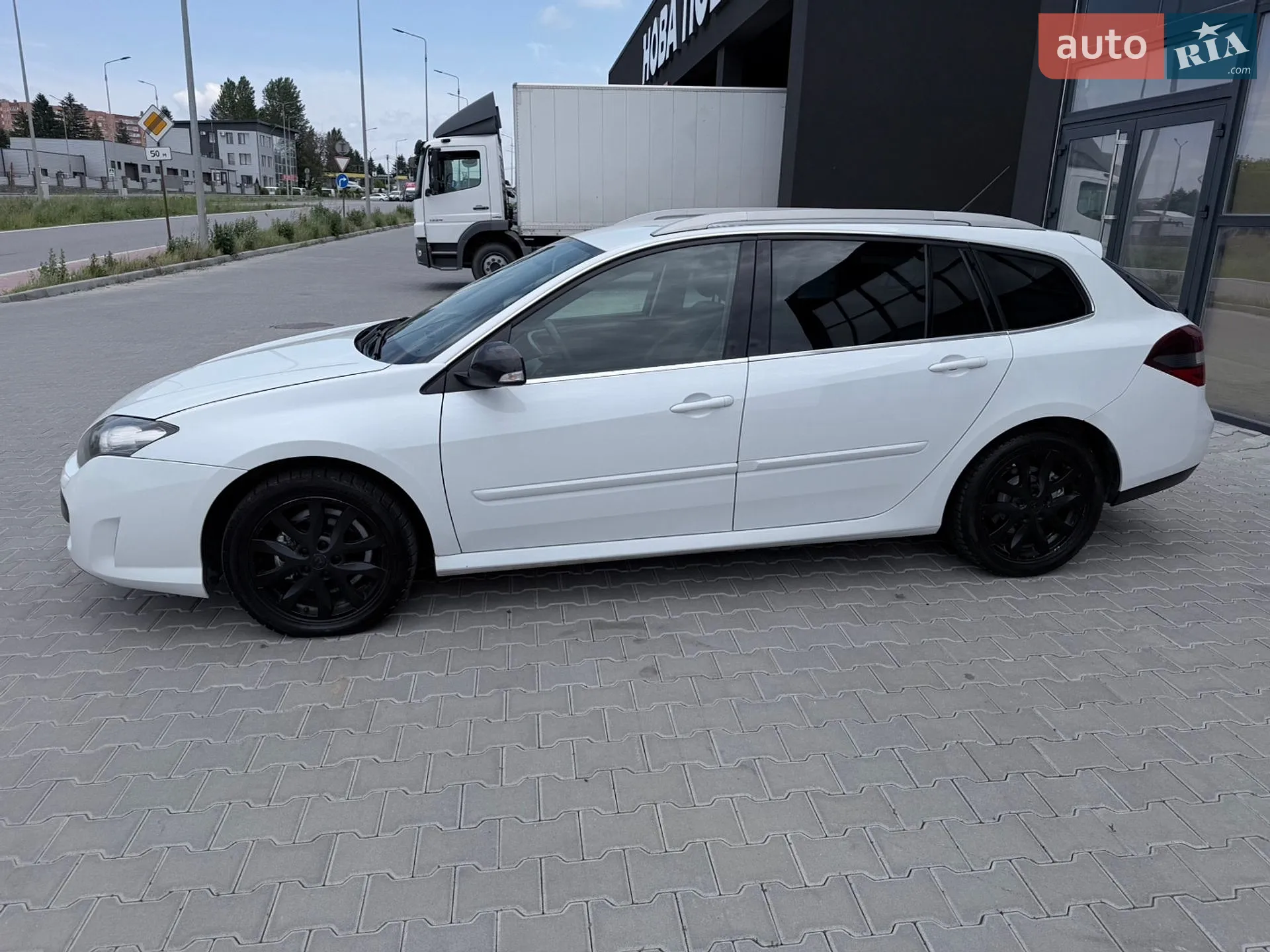 2010 Renault Laguna - мініатюра 4