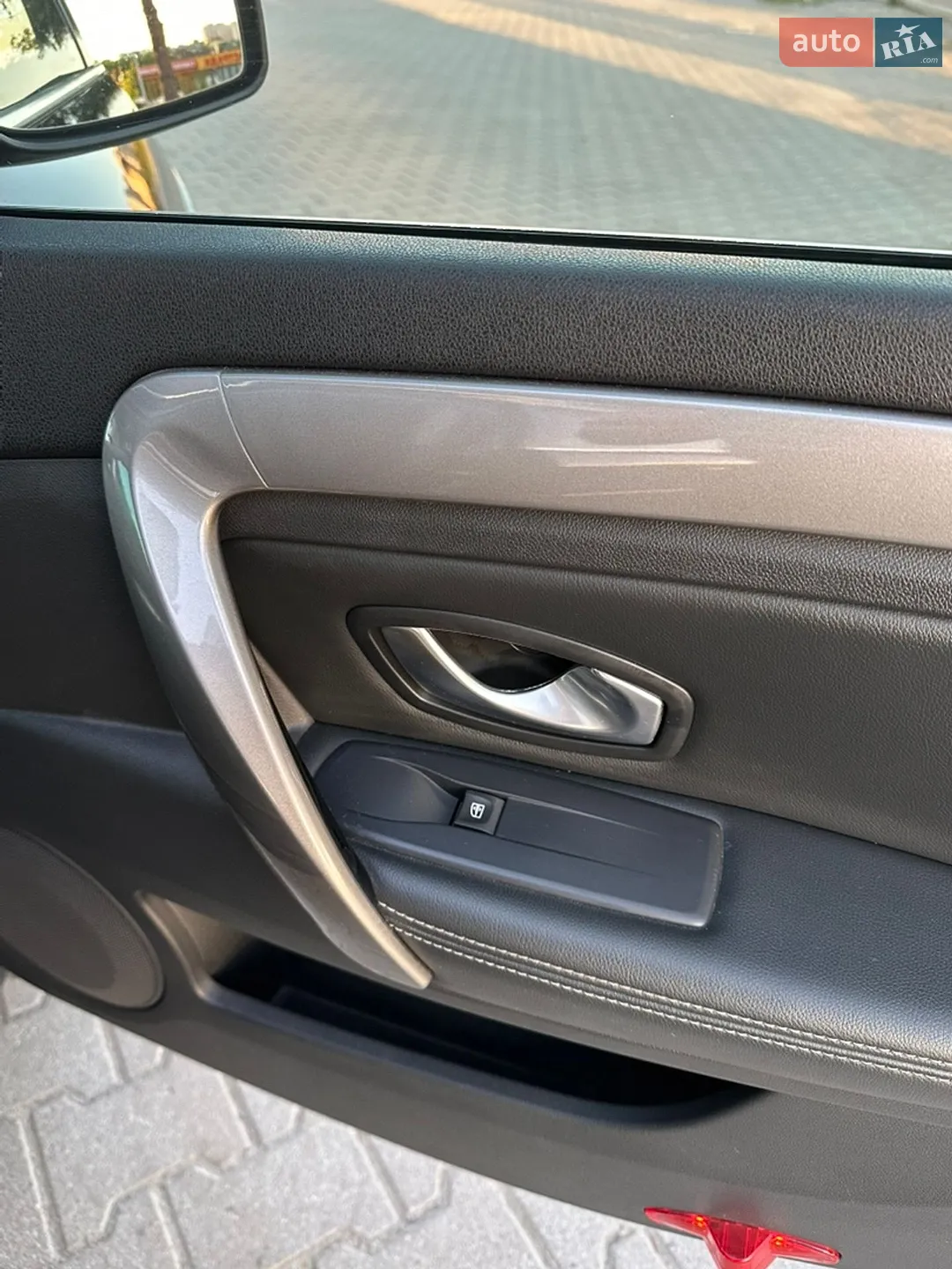 2011 Renault Laguna - мініатюра 21