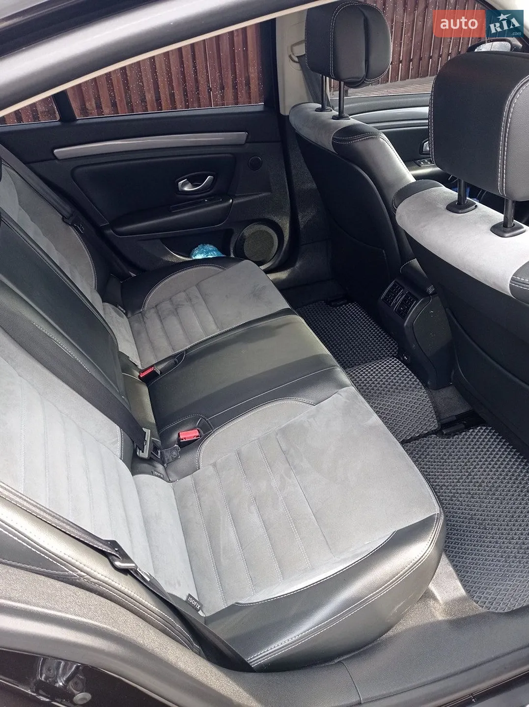 2010 Renault Laguna - мініатюра 12