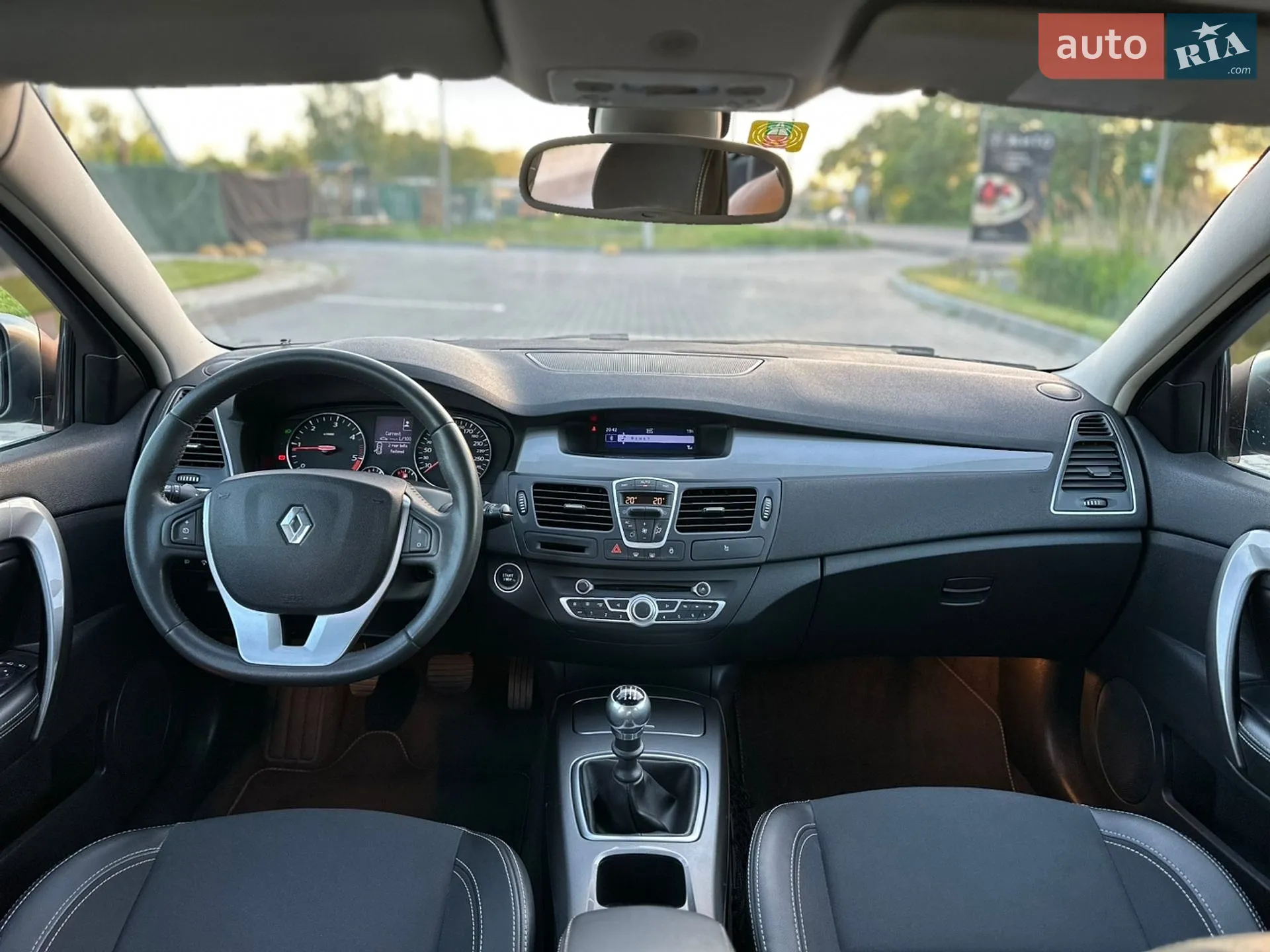 2011 Renault Laguna - мініатюра 13